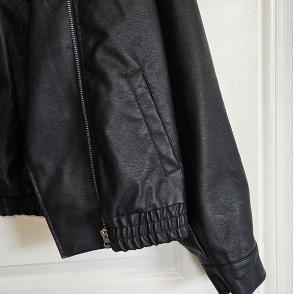 Wild Fable Black Fuax Leather Moto Motorcycle Jacket Size Medium - Picture 3 of 8